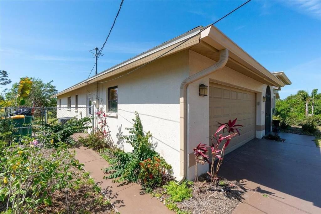 Seabreeze 3-Bedroom Pool Villa Close To The Beach!!! Port Charlotte Exterior photo